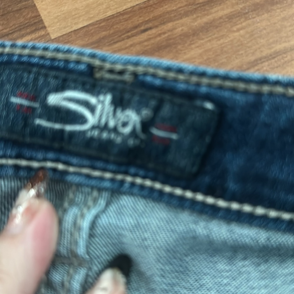 Silver jeans distressed jeans - Picture 7 of 8